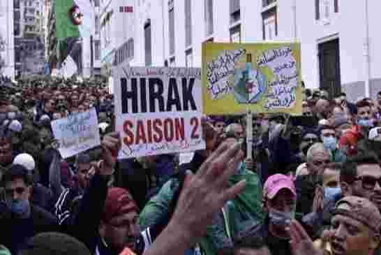 تبون يتمسك بورقة الجزائر الجديدة رغم تشبت الحراك بالتغيير الجذري