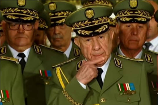 سكوب:الماكر بوال الأركان شنقريحة يبتز تبون بفضيحة الكوكايين للإفلات من انقلاب الجنرال علي بن علي