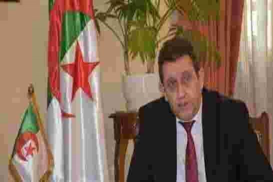 وزير الفلاحة يعد بتعويض الفلاحين والمتضررين من فيضانات بني سليمان