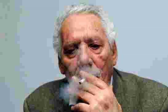 مثول وزير الدفاع الأسبق خالد نزار أمام محكمة سيدي امحمد