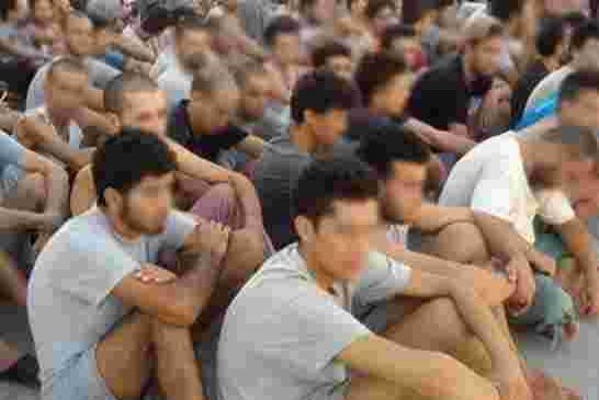 مئات المغاربة محتجزون في ليبيا بظروف غير آدمية وظروف صحية صعبة في غياب ثام للخارجية المغربية