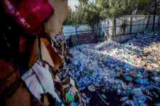دعوة لإضراب عام في تونس جراء أزمة النفايات