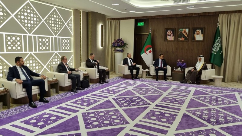 عرقاب وعجال يتحادثان مع وزير الطاقة وزير الصناعة والثروة المعدنية السعودي