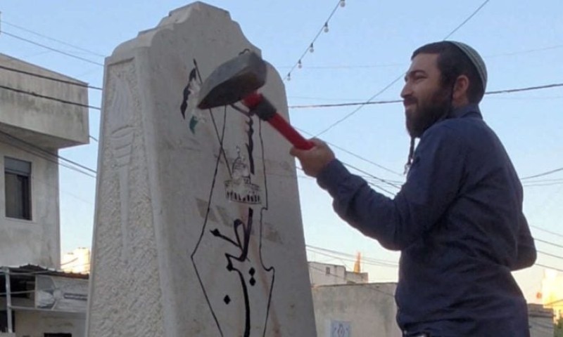 الاحتلال الإسرائيلي يشن حربا على النصب التذكارية للشهداء في الضفة