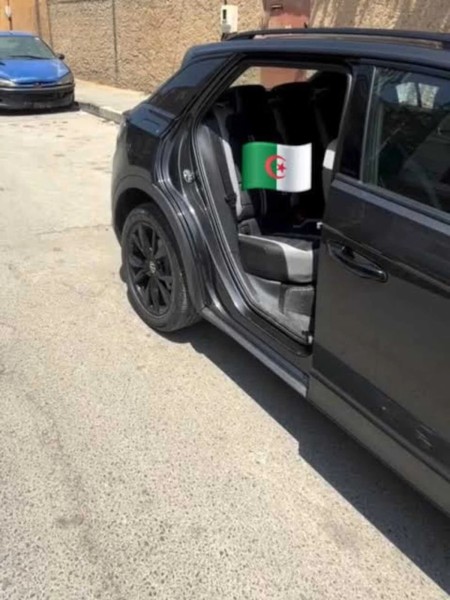 اتساع ظاهرة سرقة أجزاء من السيارات في الجزائر