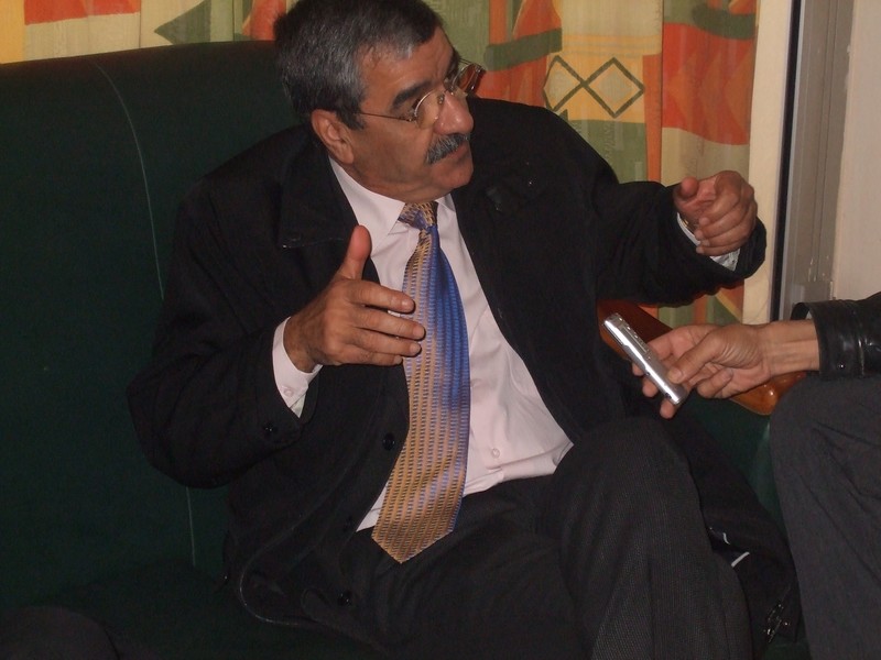سعيد سعدي تعيين الجنرال بشير طرطاق مؤشر على التلاعب برئاسيات 2014”